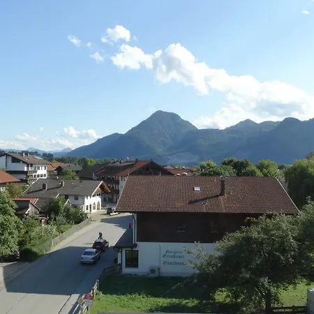 Nussdorfer Hof 아파트 *